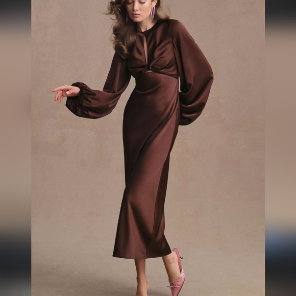 Significant Other Demi Backless Long-sleeve Column Gown - Picture 1 of 16